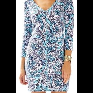 Lilly Pulitzer Juliet Printed Fitted v-neck T-shirt dress, size small.